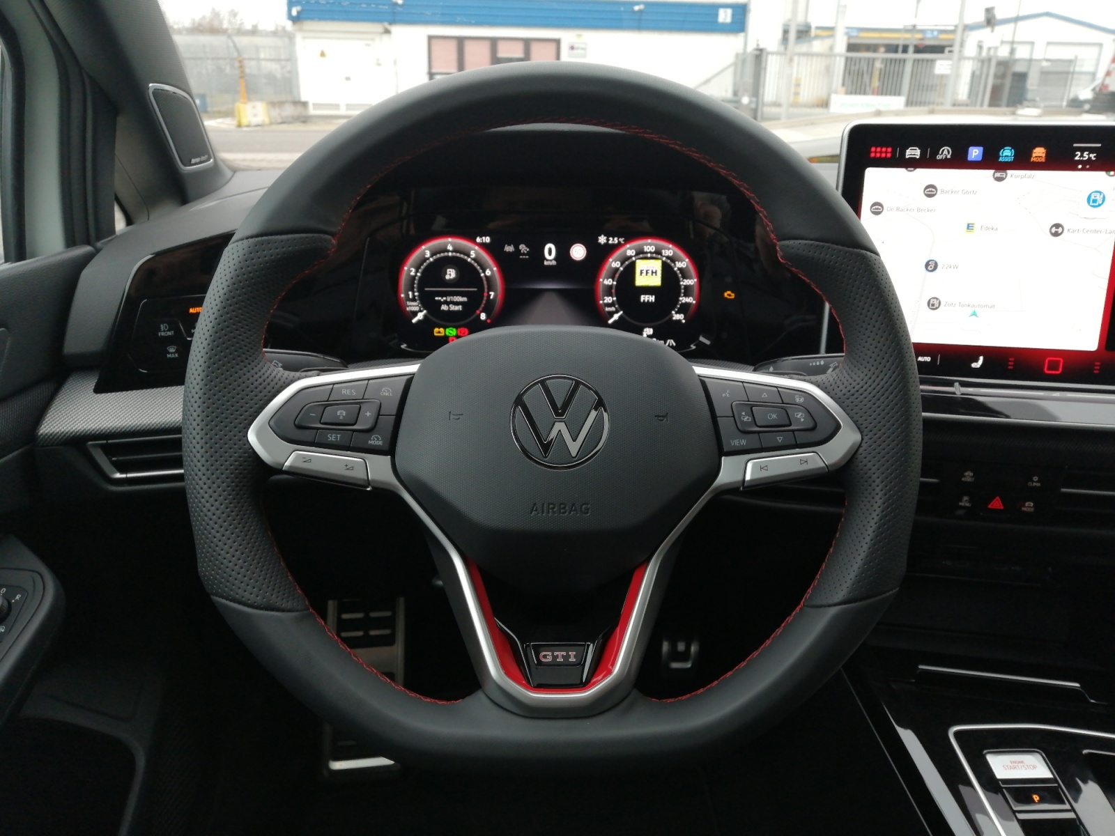 Golf GTI 2.0 l TSI OPF DSG ,PANO,Virtual,PDC,HUD