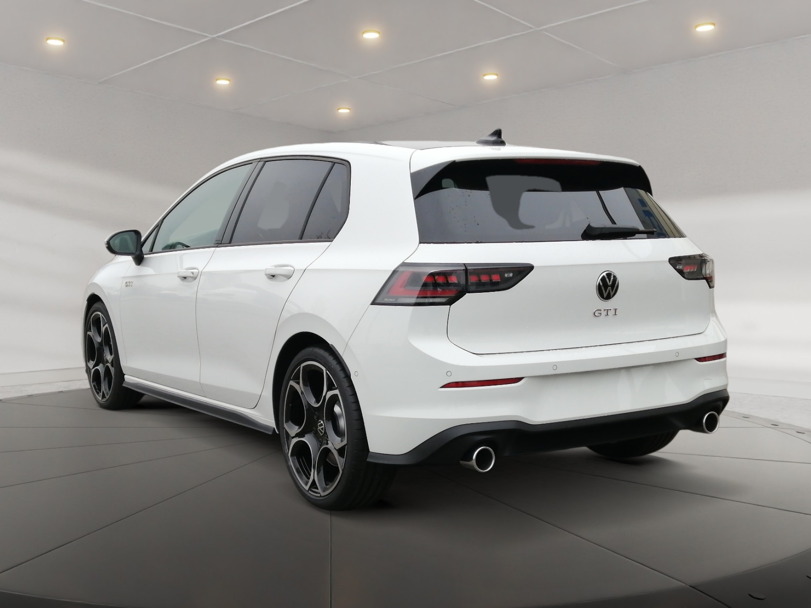 Golf GTI 2.0 l TSI OPF DSG ,PANO,Virtual,PDC,HUD