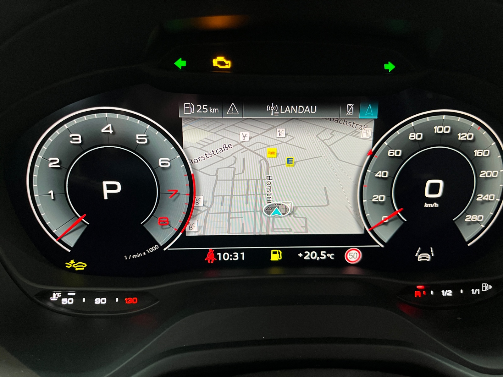 Q2 advanced 35 TFSI 110(150)  S tronic ,PDC,Navi