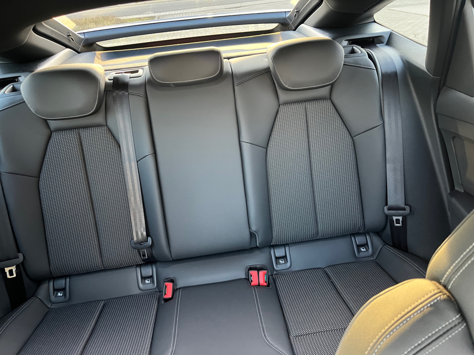 Q4 Sportback 45 e-tron quattro 210 kW ,S Line,LM