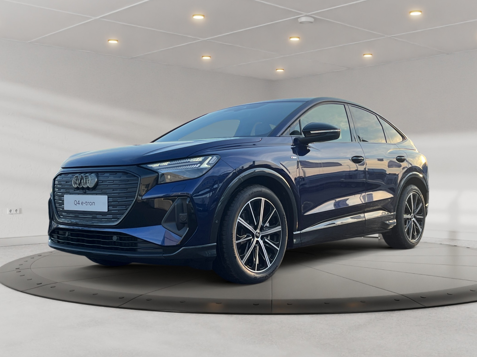Q4 Sportback 45 e-tron quattro 210 kW ,S Line,LM
