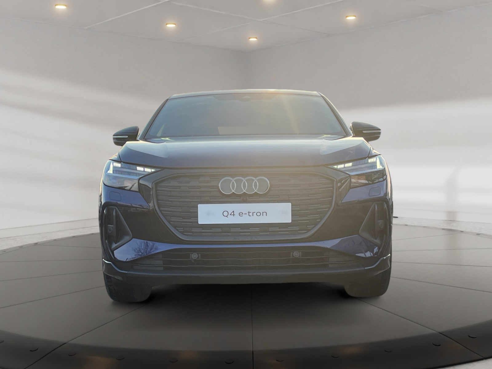 Q4 Sportback 45 e-tron quattro 210 kW ,S Line,LM