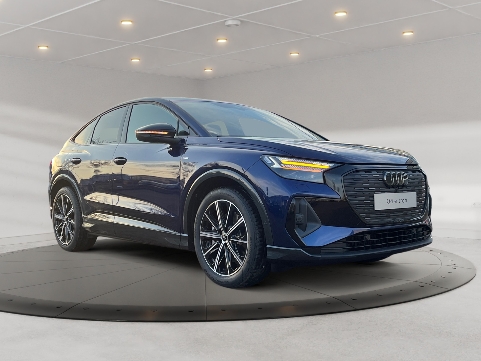Q4 Sportback 45 e-tron quattro 210 kW ,S Line,LM