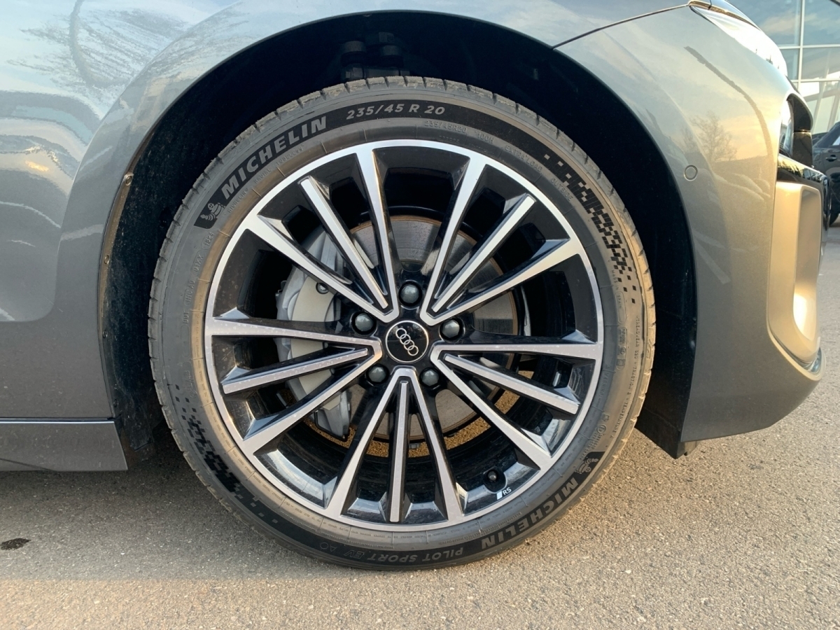 A6 Avant e-tron performance ,S Line,PDCLeder