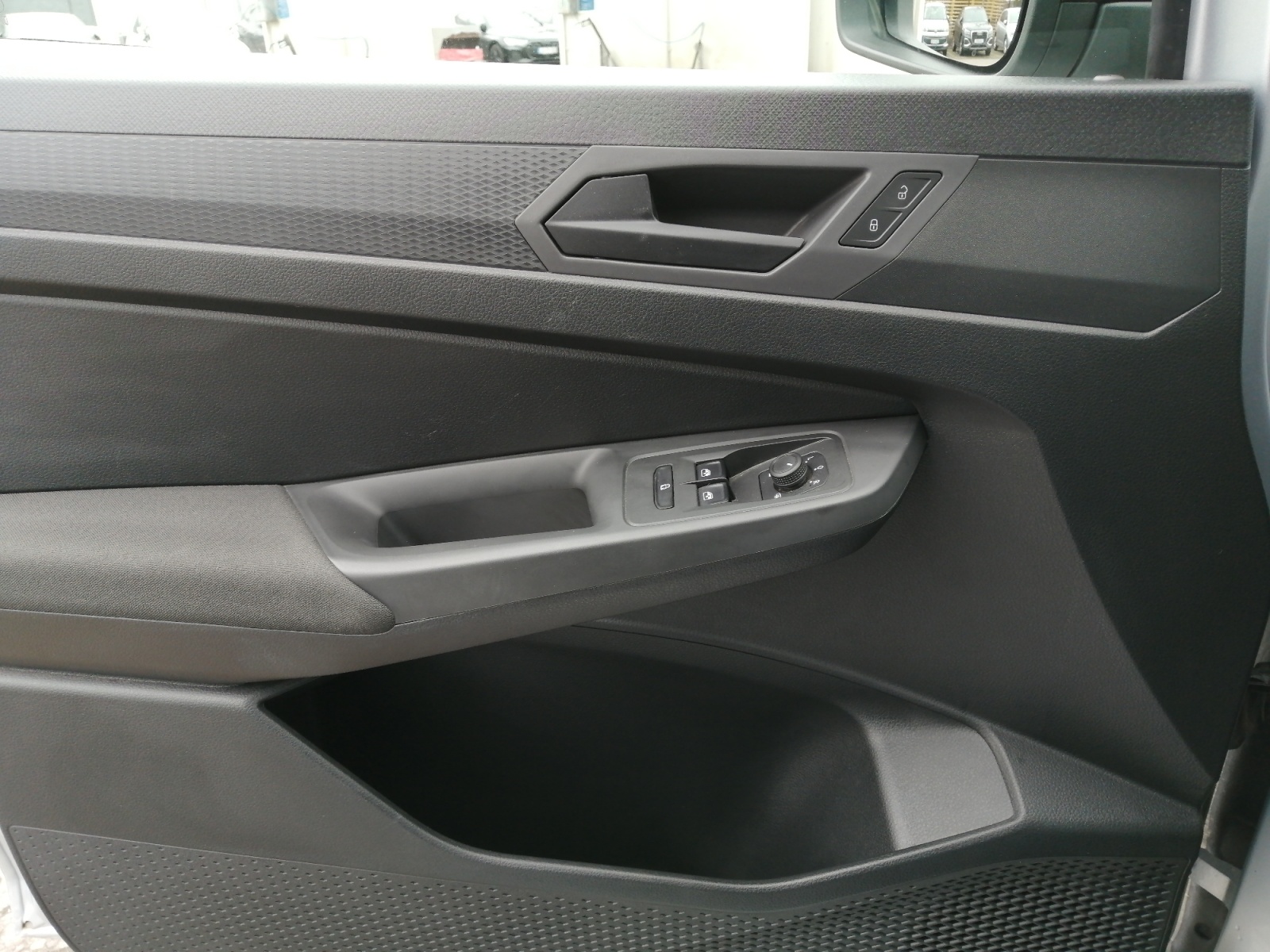 Caddy Maxi 2.0TDI KAMERA CARPLAY ,Virtual,PDC