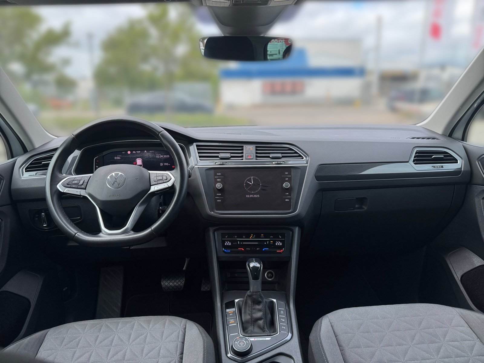 Tiguan Life 2.0TDI DSG 4Motion PDC,Virtual,ACC