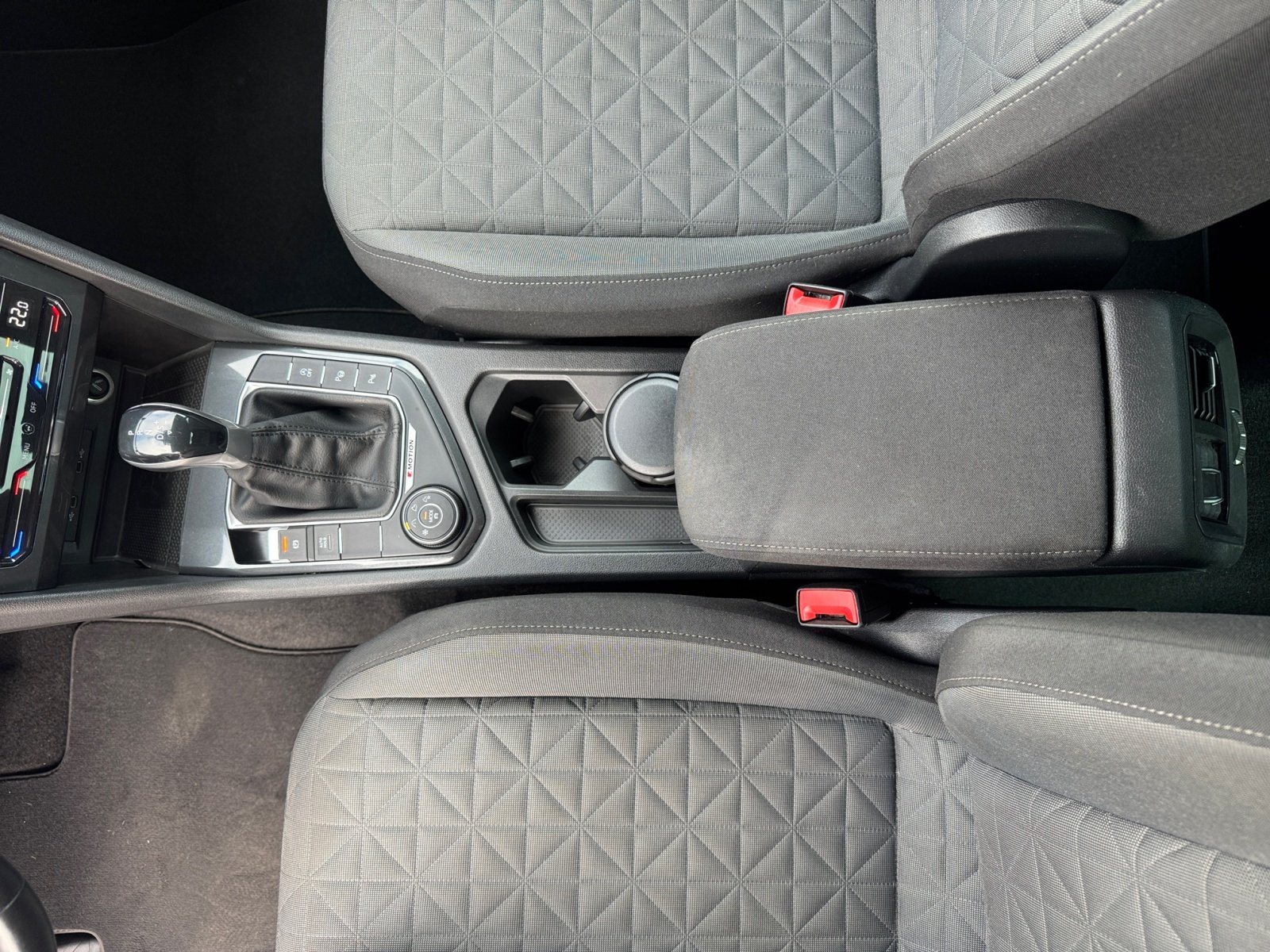 Tiguan Life 2.0TDI DSG 4Motion PDC,Virtual,ACC