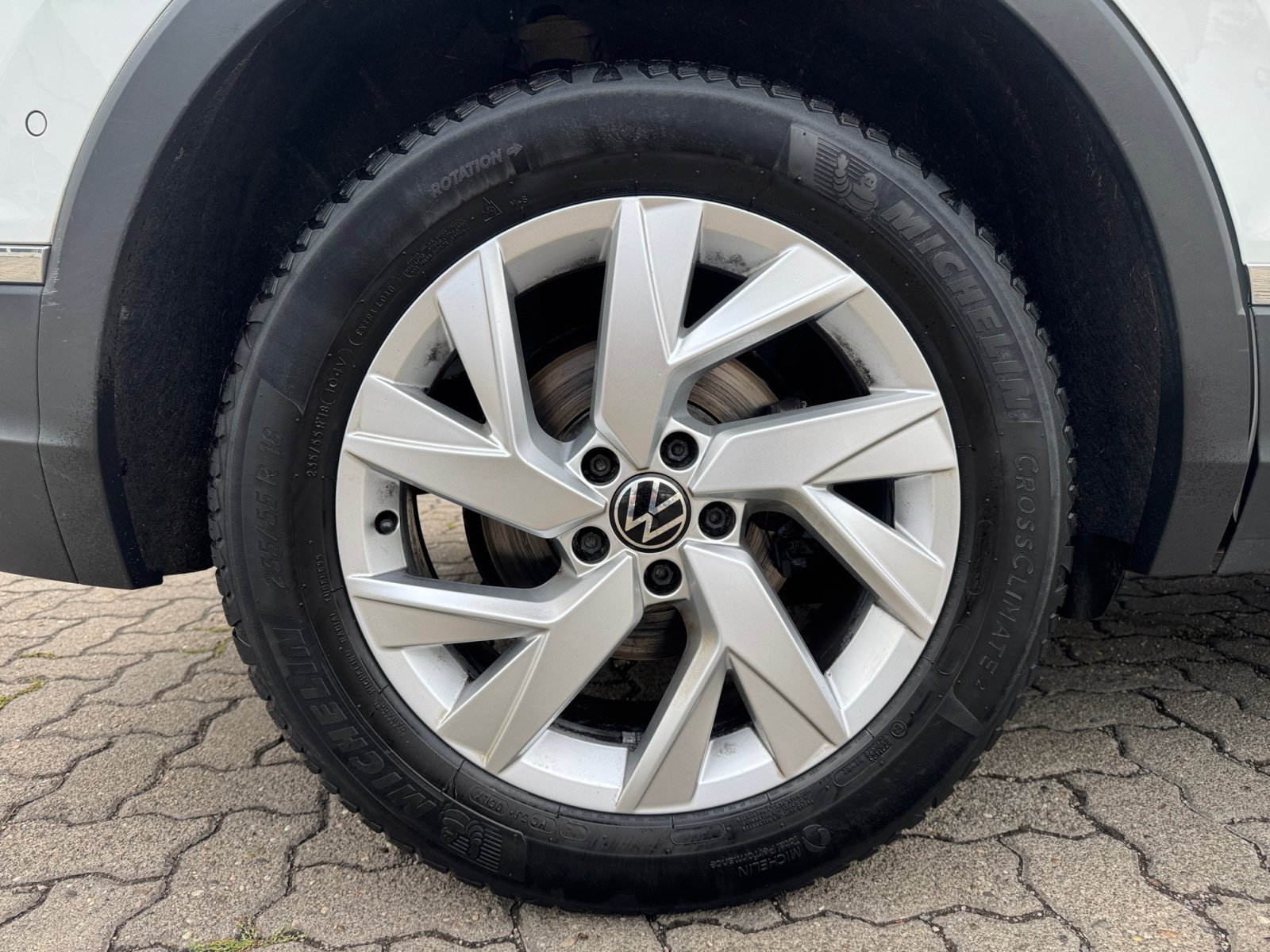 Tiguan Life 2.0TDI DSG 4Motion PDC,Virtual,ACC