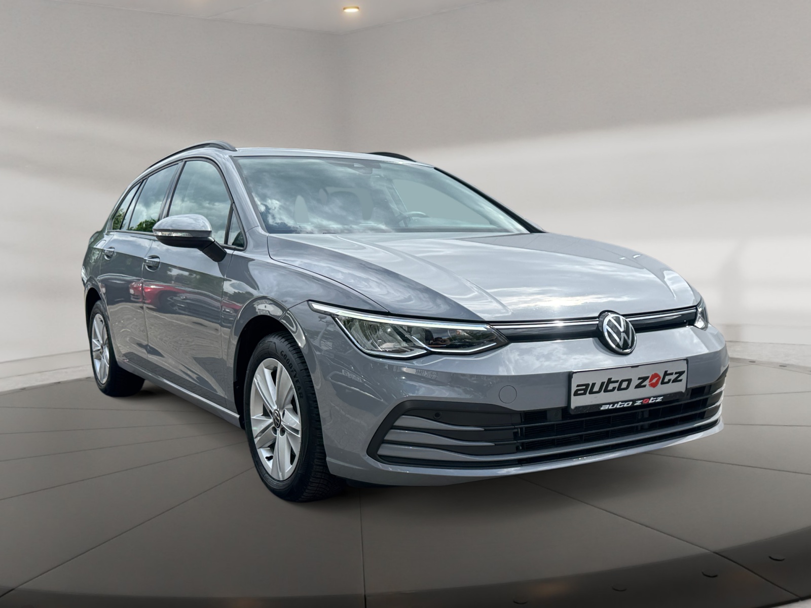 Golf Variant Life 1.0 eTSI ACC KAM ,Virtual,PDC