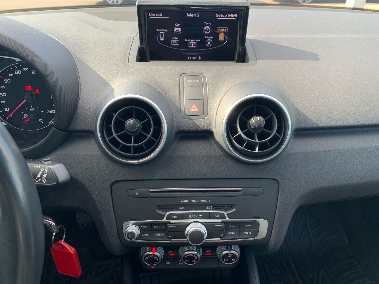 A1 Sportback 1.4 TFSI 6-Gang ,PDC,Navi,SHZ,LM