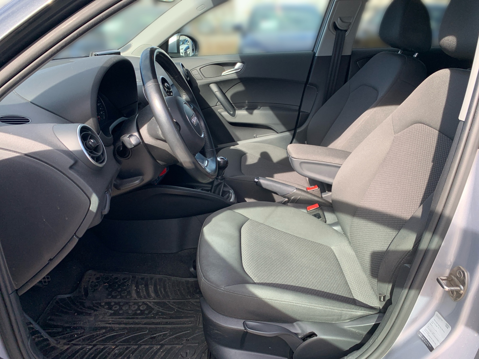 A1 Sportback 1.4 TFSI 6-Gang ,PDC,Navi,SHZ,LM