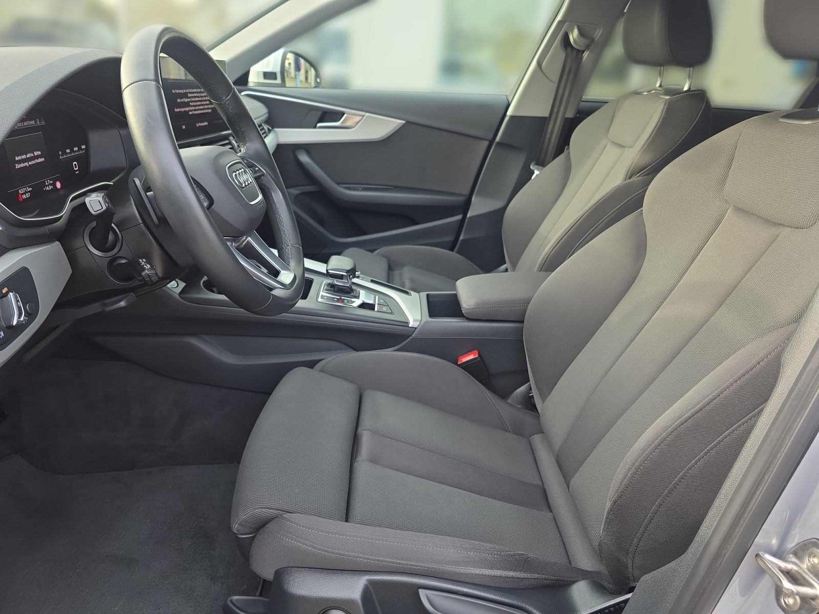 A4 Avant advanced 40 TDI quattro S tronic PDC,LM