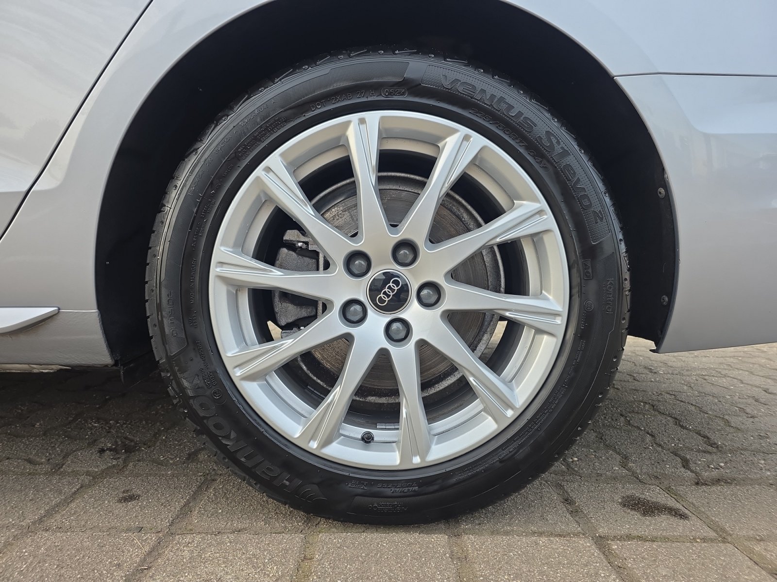 A4 Avant advanced 40 TDI quattro S tronic PDC,LM