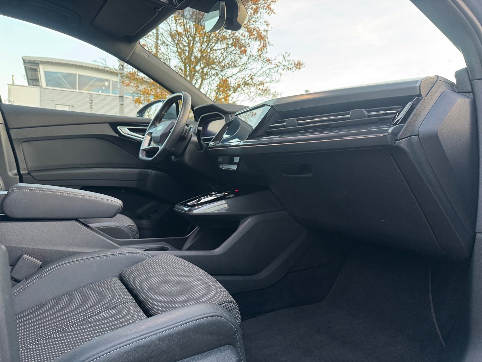 Q4 e-tron 35 125 kW S Line,Kam.,Standhz,Virtual