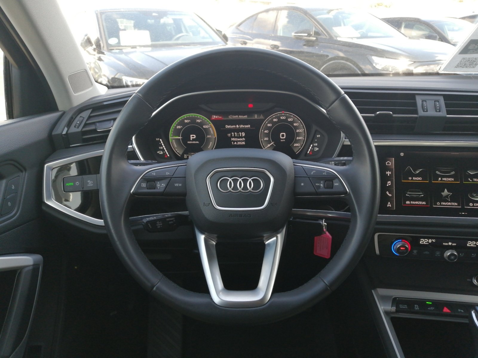 Q3 45TFSI e S tronic Kam.,PDC,Virtual,ACC,LED