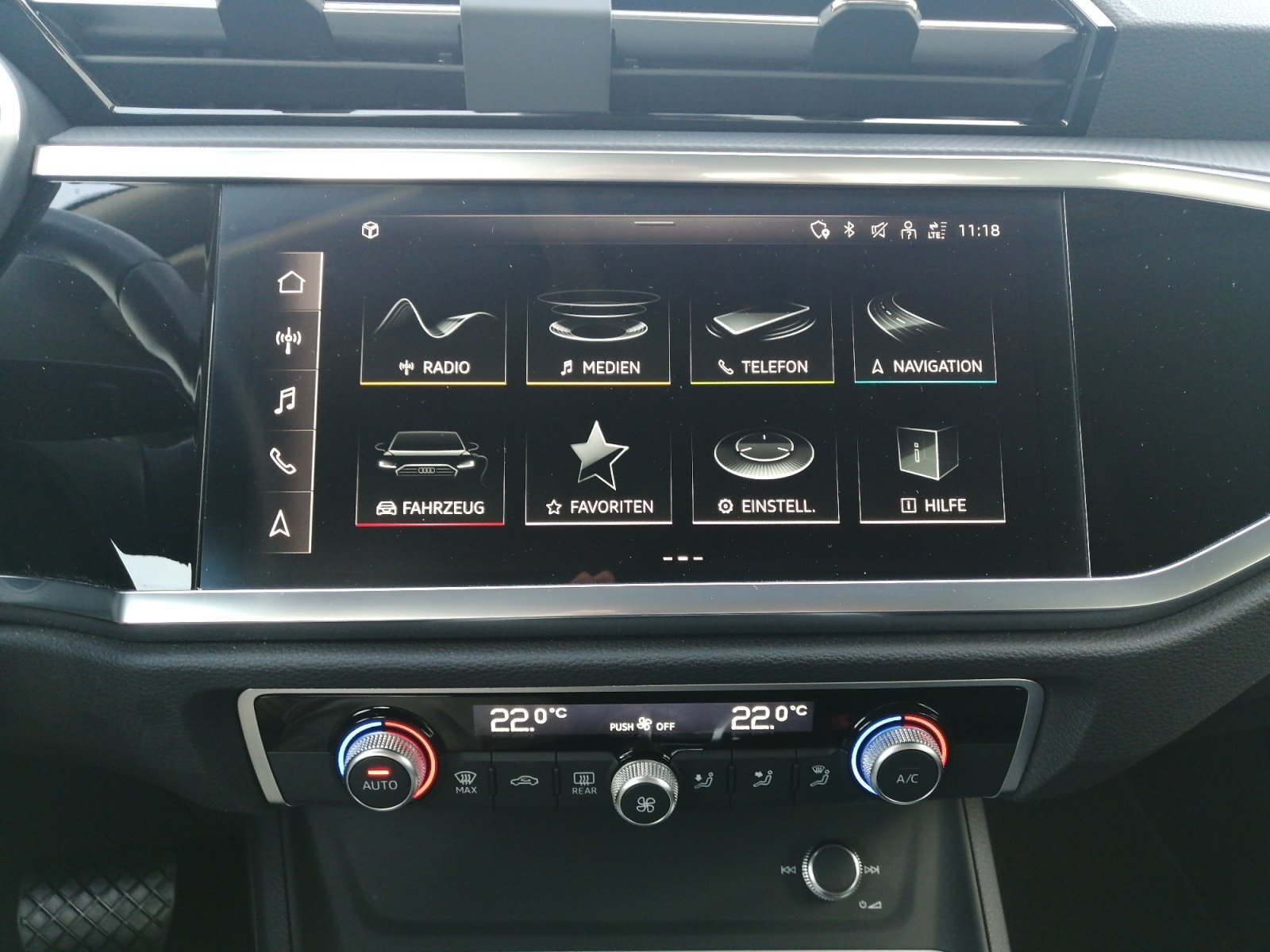 Q3 45TFSI e S tronic Kam.,PDC,Virtual,ACC,LED