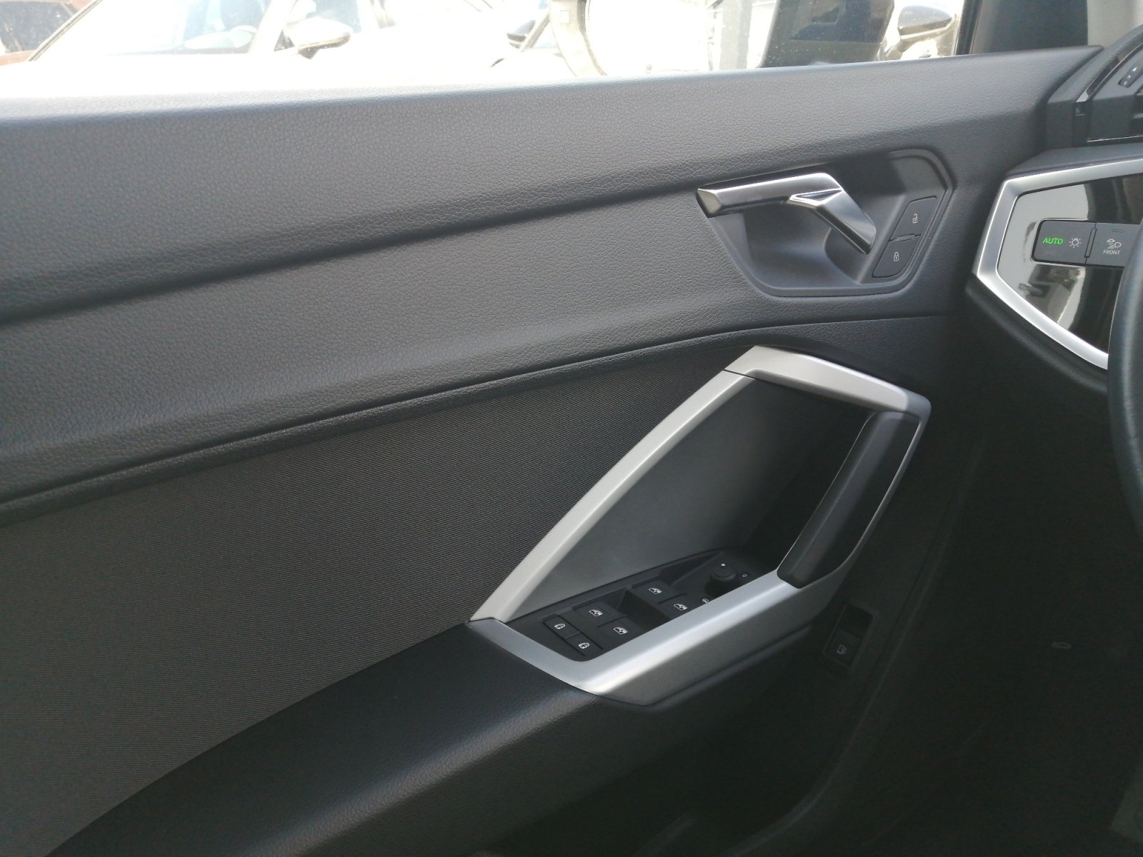 Q3 45TFSI e S tronic Kam.,PDC,Virtual,ACC,LED