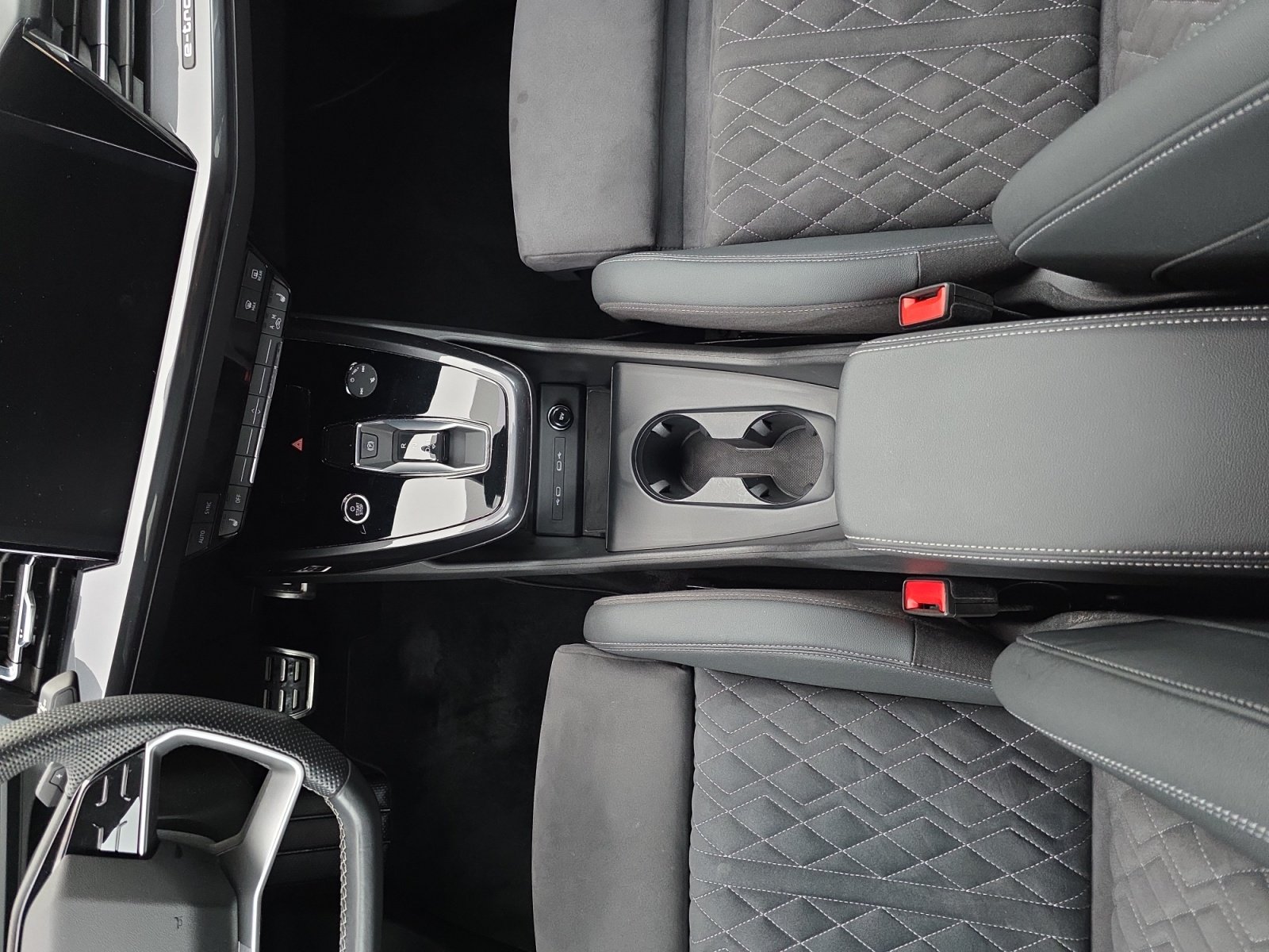 Q4 e-tron 40 S Line,Kam.,Standhz,Virtual,ACC,LED