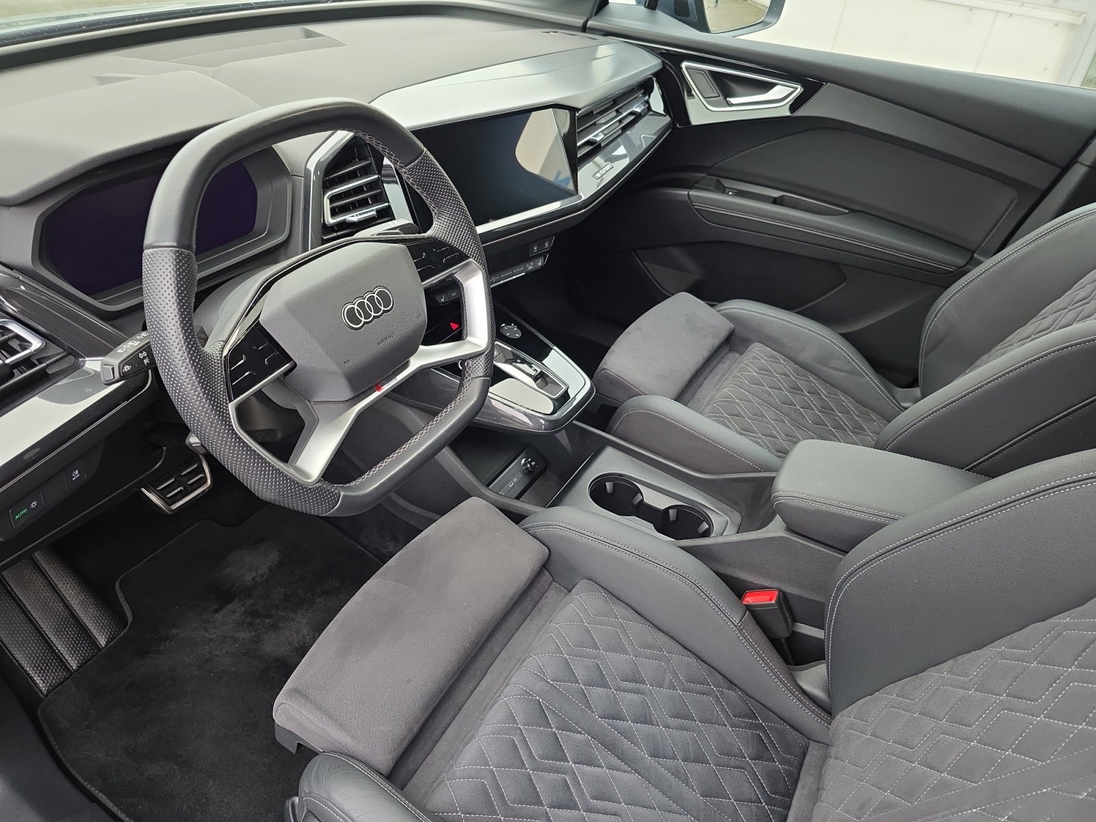 Q4 e-tron 40 S Line,Kam.,Standhz,Virtual,ACC,LED