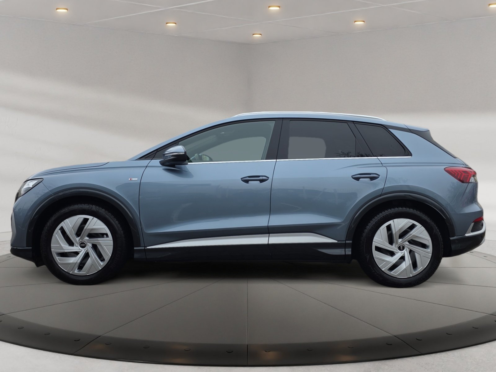 Q4 e-tron 40 S Line,Kam.,Standhz,Virtual,ACC,LED