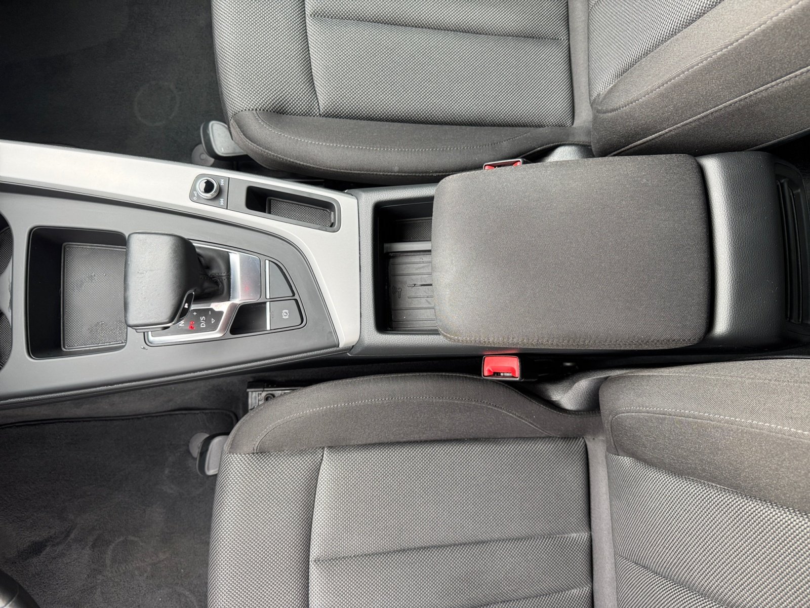 A4 Avant advanced 40 TDI quattro S tronic PDC,LM