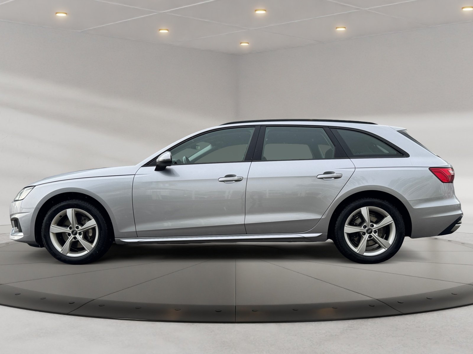 A4 Avant advanced 40 TDI quattro S tronic PDC,LM