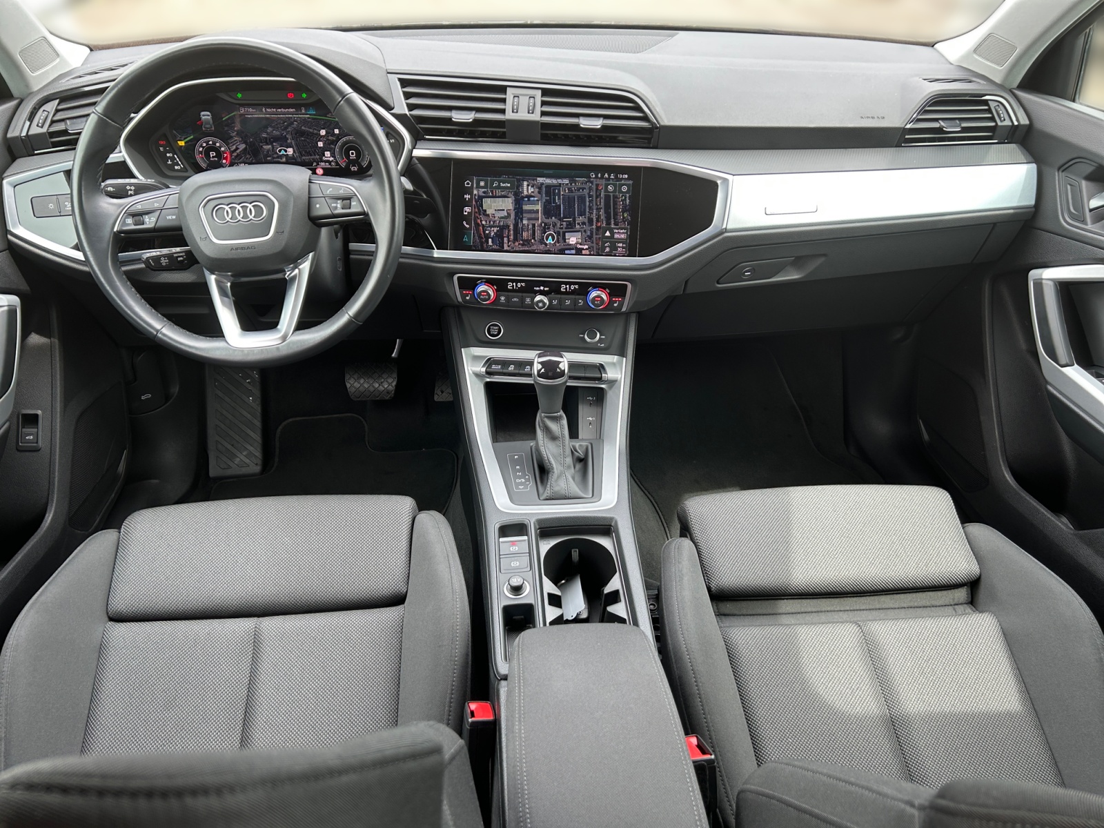 Q3 advanced advanced 35 TFSI 110(150)  S tronic