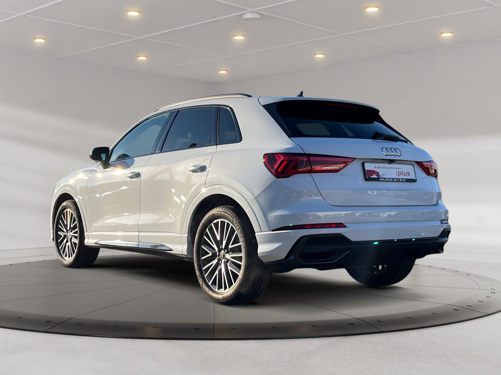 Q3 S line 35 TFSI S tronic ,PDC,Virtual,Kam.,ACC