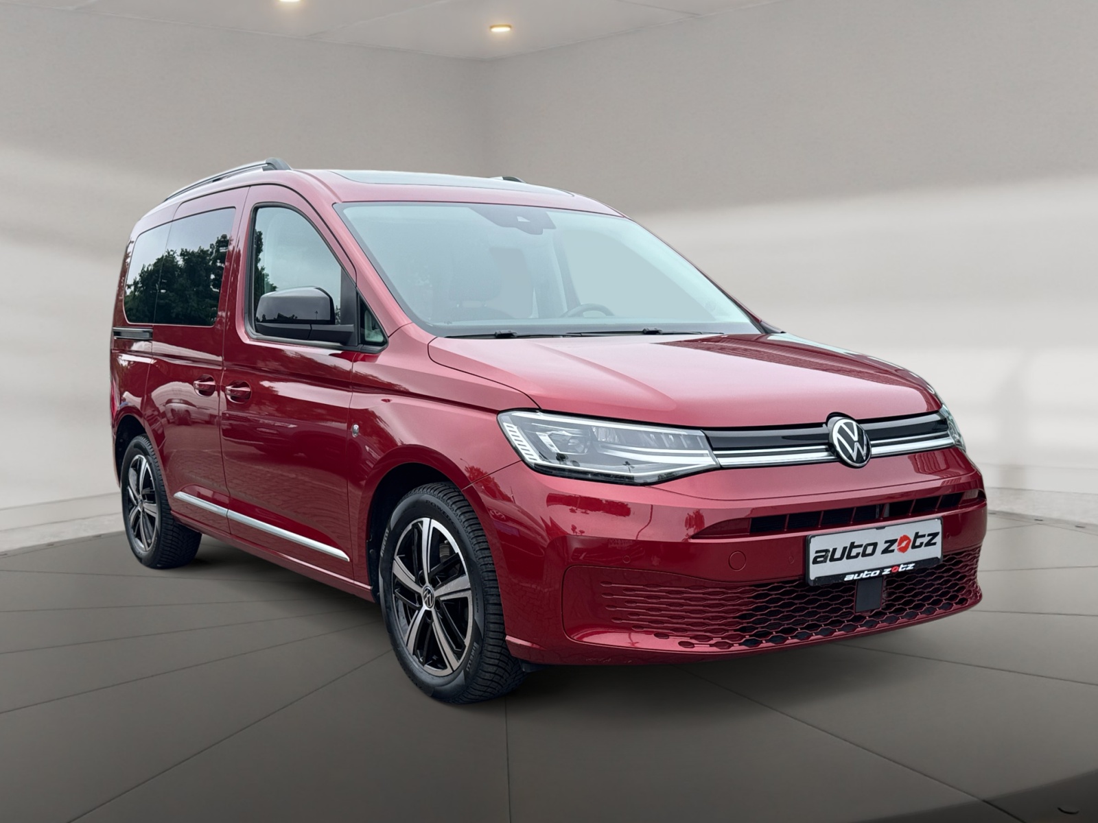 Caddy Style 2.0 TDI DSG ,PANO,Virtual,PDC,Kam.