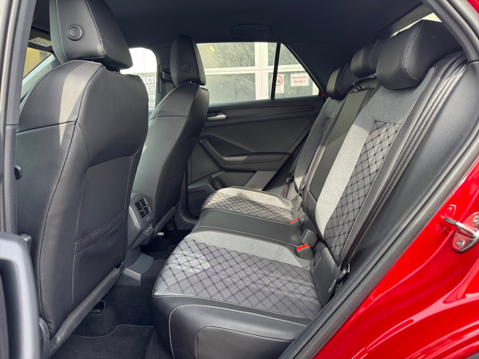 T-ROC R-Line 1.0 TSI LED-Plus Navi ACC SHZ,