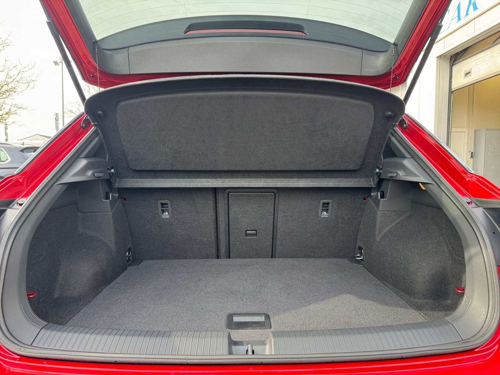 T-ROC R-Line 1.0 TSI LED-Plus Navi ACC SHZ,