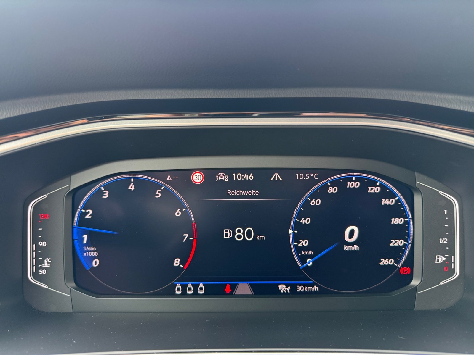 T-ROC R-Line 1.0 TSI LED-Plus Navi ACC SHZ,