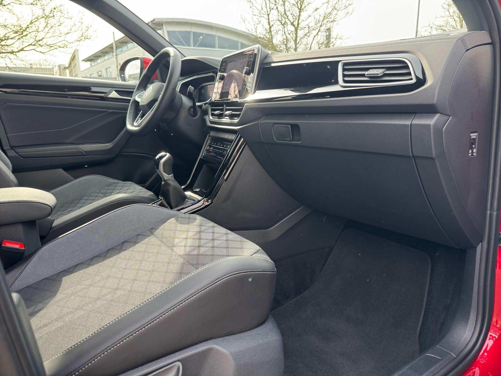 T-ROC R-Line 1.0 TSI LED-Plus Navi ACC SHZ,