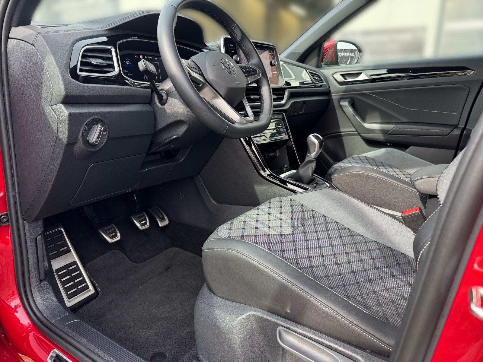 T-ROC R-Line 1.0 TSI LED-Plus Navi ACC SHZ,