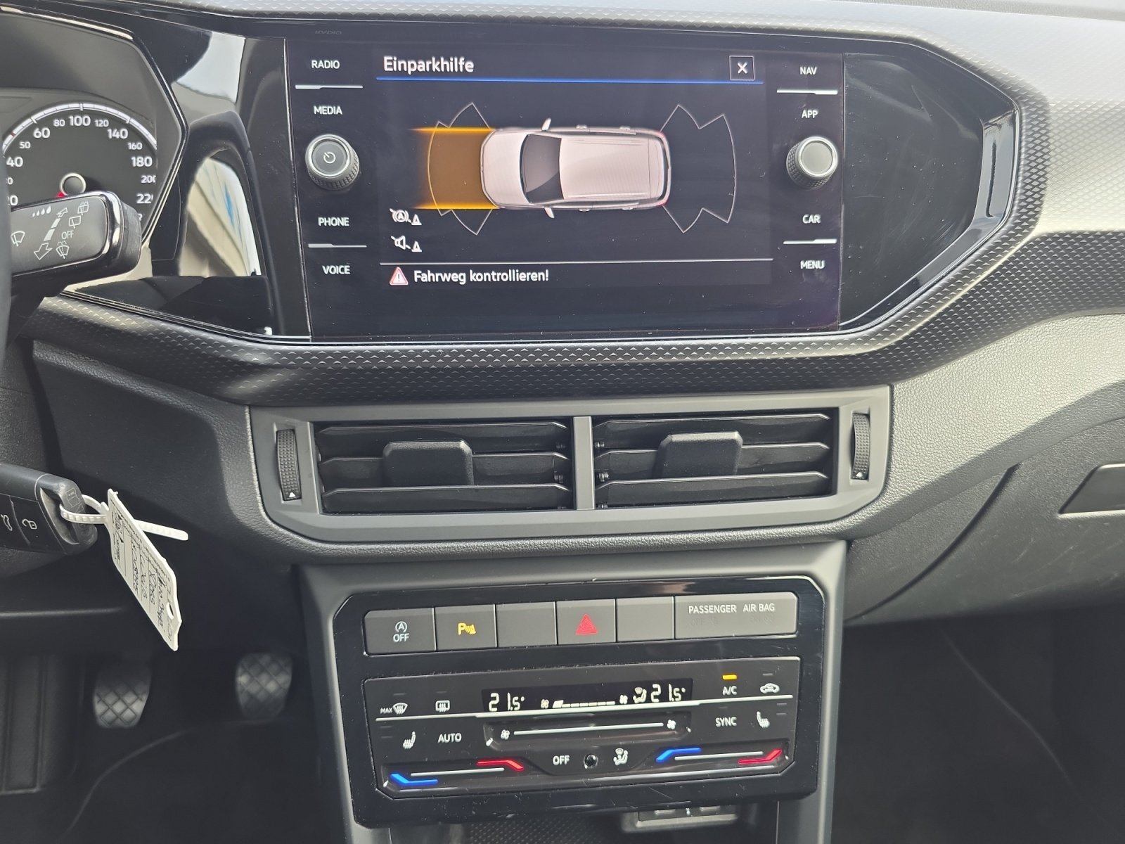 T-Cross Life Life 1.0 TSI OPF 70 kW 5-Gang PDC