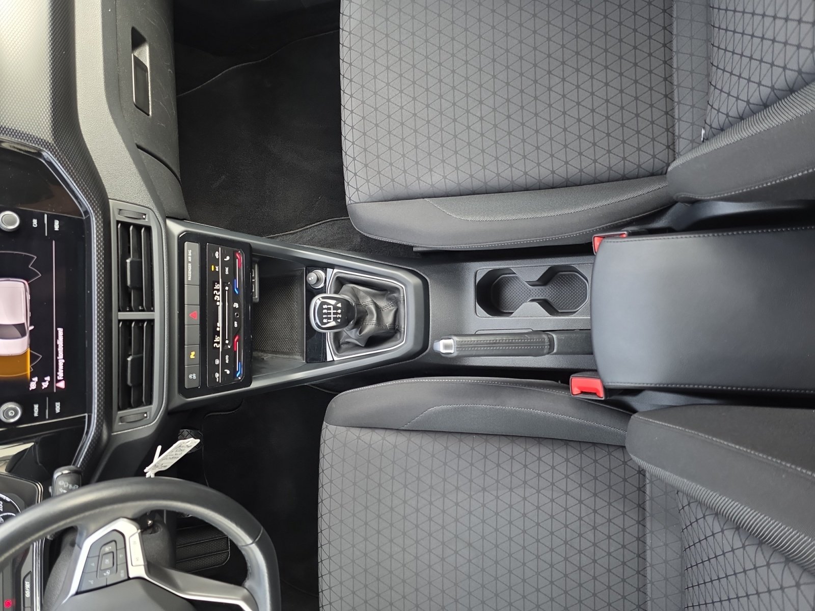 T-Cross Life Life 1.0 TSI OPF 70 kW 5-Gang PDC