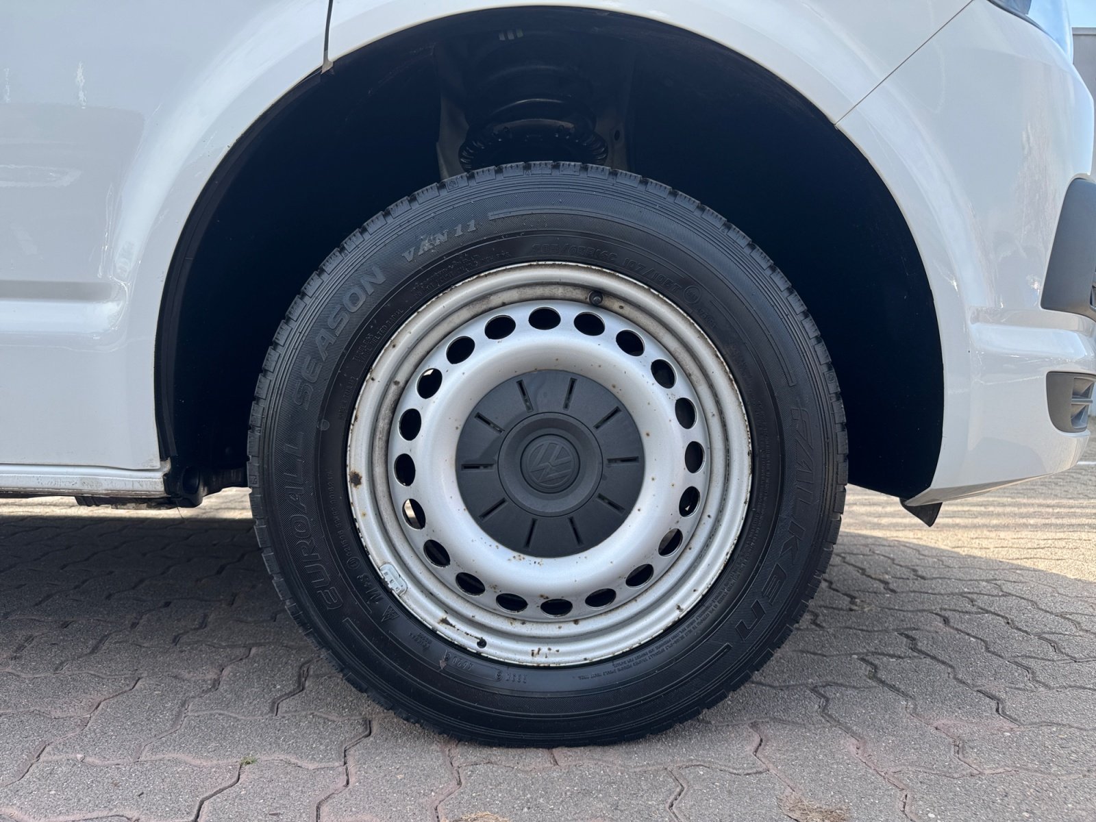 T6 Transporter 2.0TDI Kombi 8Sitzer KÜ PDC