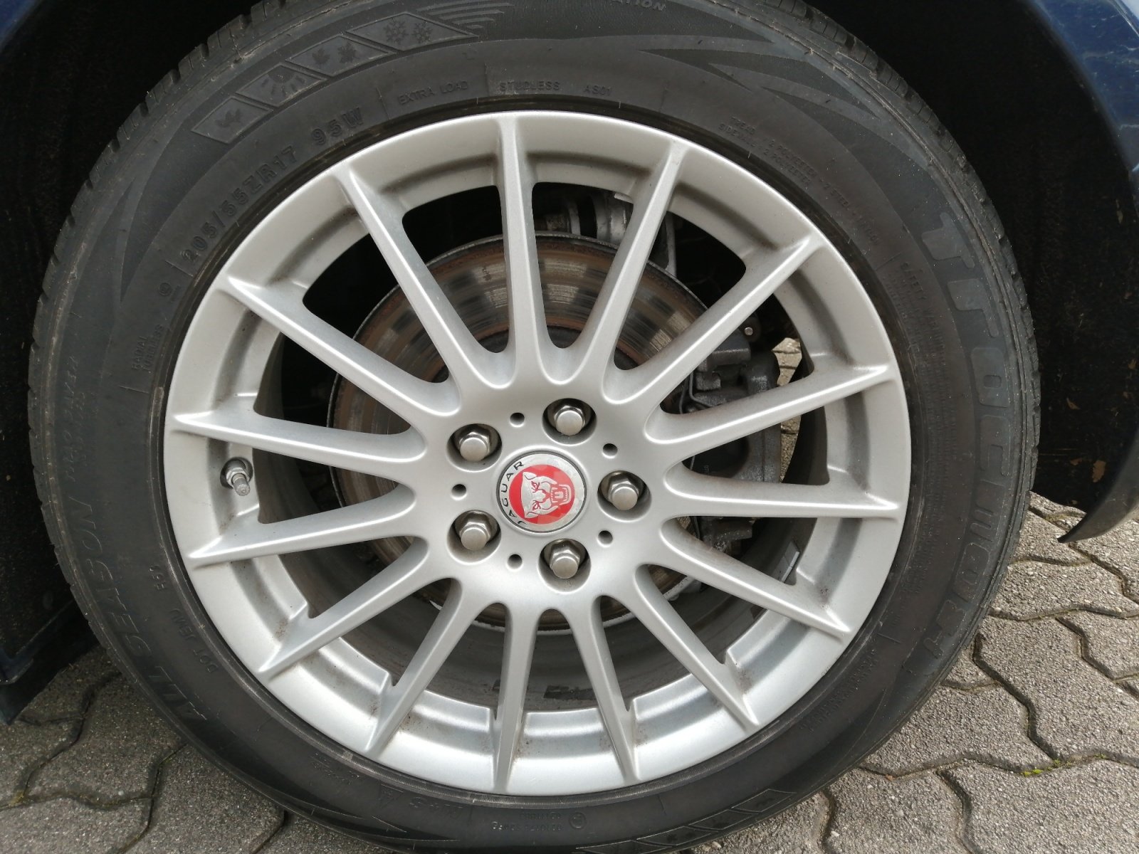 XE Prestige E-Performance PANO,Leder,2xKlima,AUT