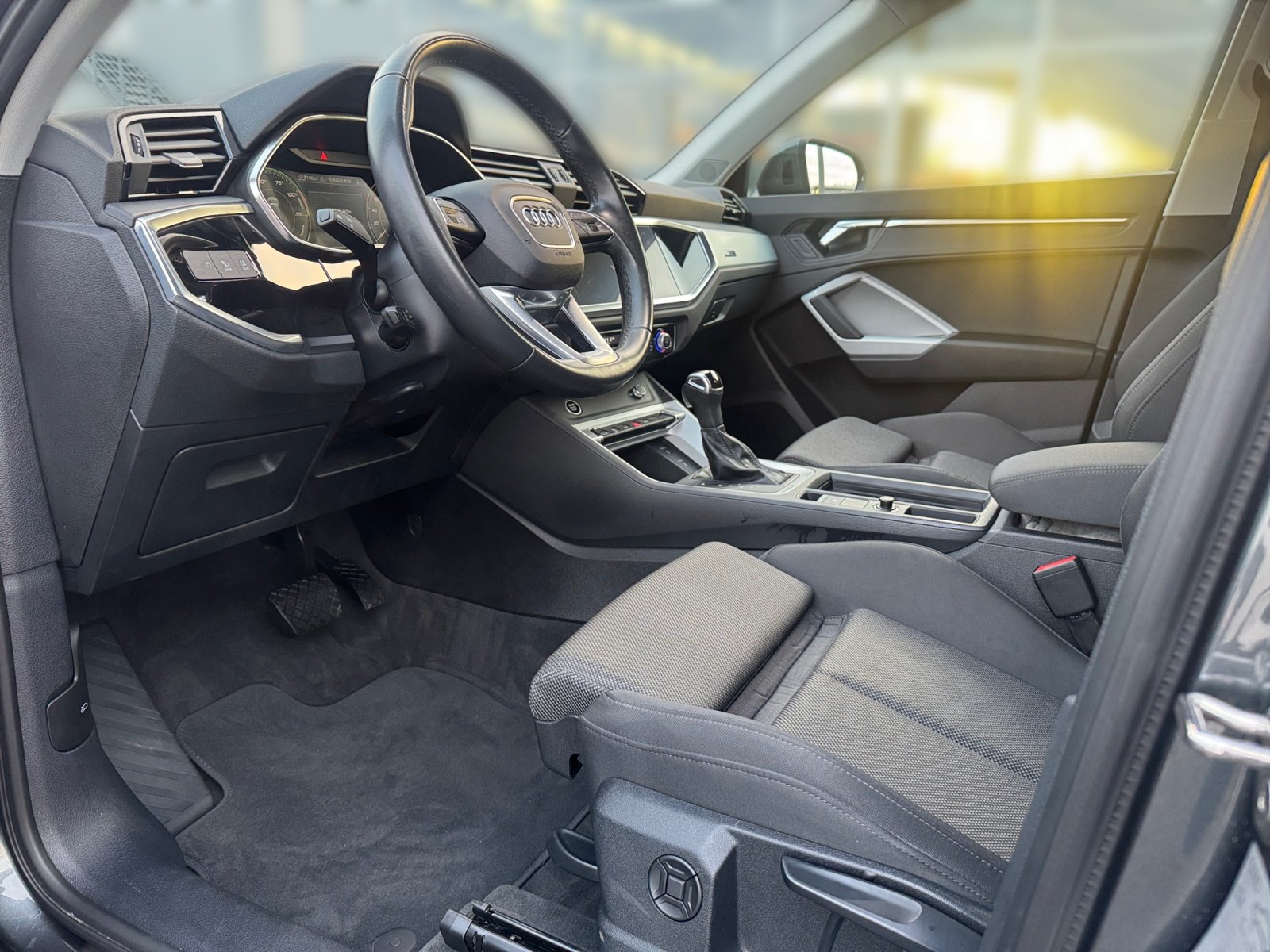 Q3 45 TFSIe S line S tronic S Line,Kam.,PDC,ACC