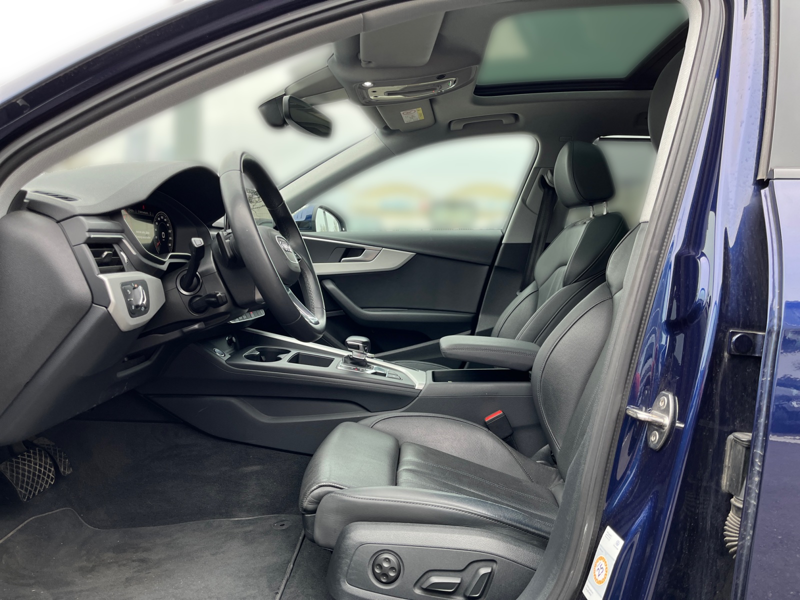 A4 Avant S line ,PANO,PDC,Virtual,Kam.,Navi,ACC