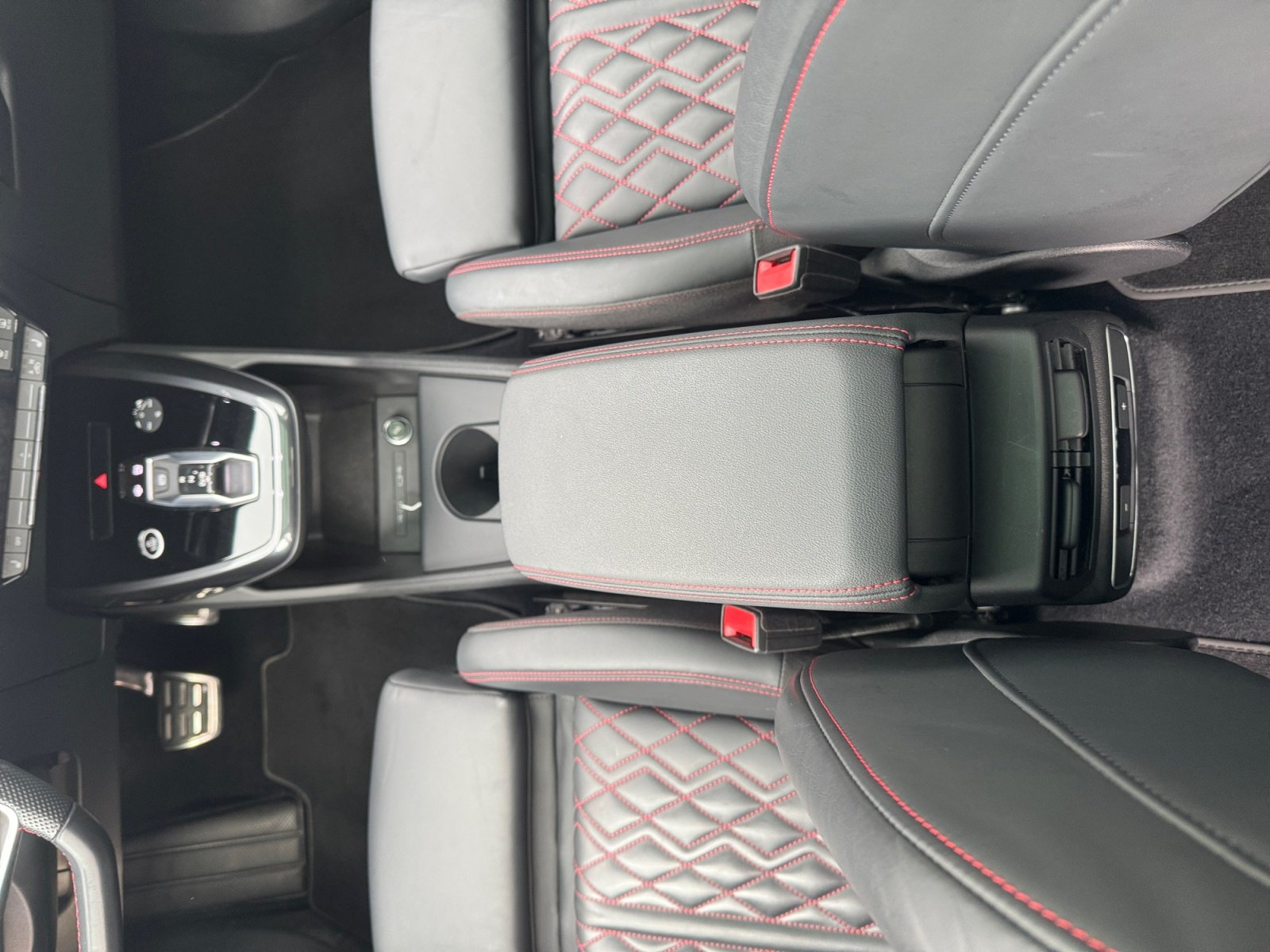 Q4 Sportback e-tron 50 quattro 220 kW S Line,HUD