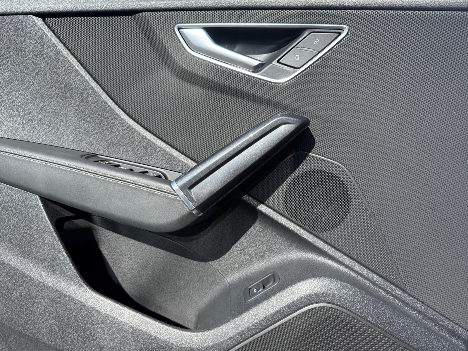 SQ2 TFSI quattro S tronic S Line,matrix,Kam.,PDC