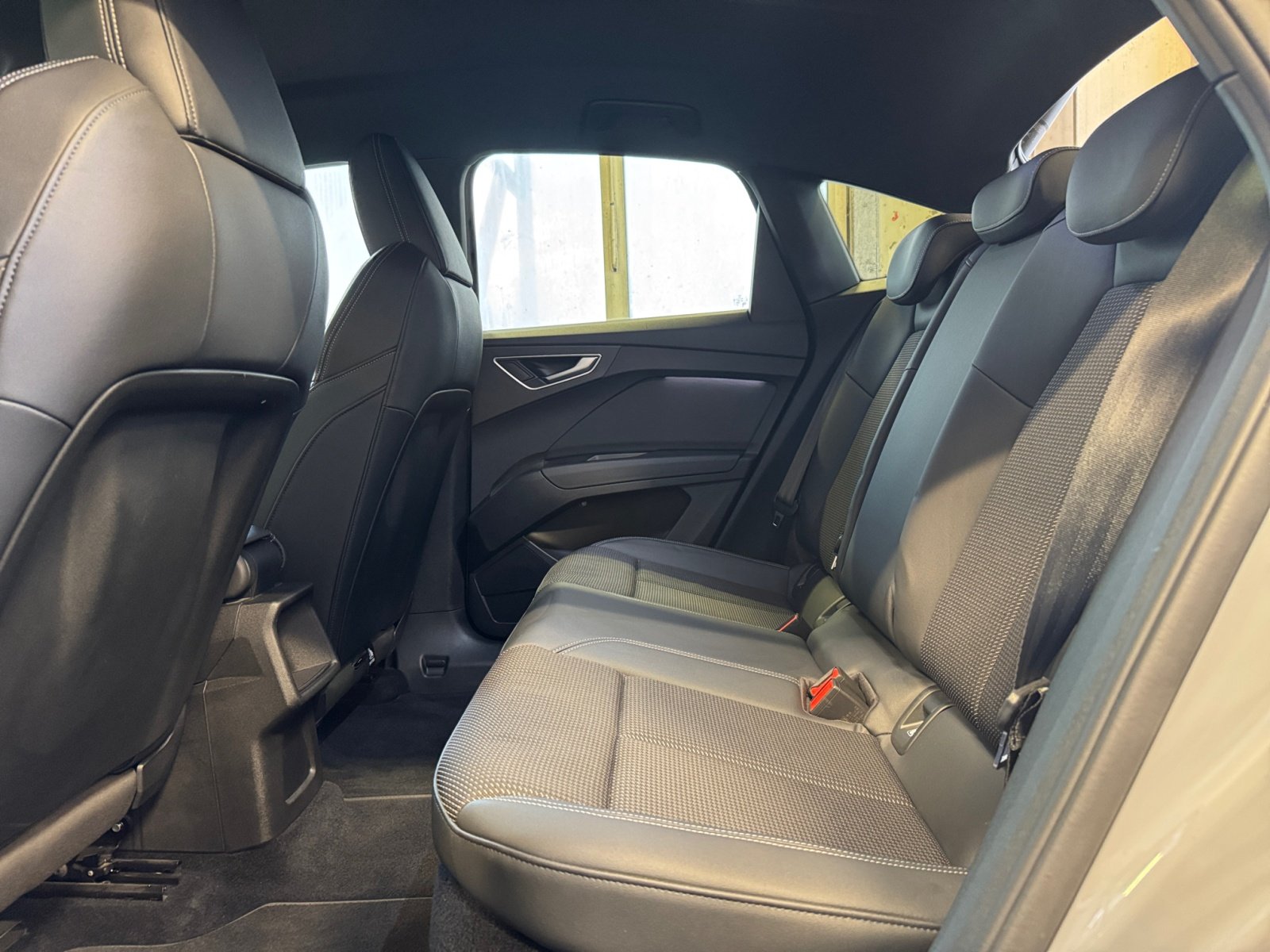 Q4 Sportback e-tron S Line,PDC,Standhz,Virtual