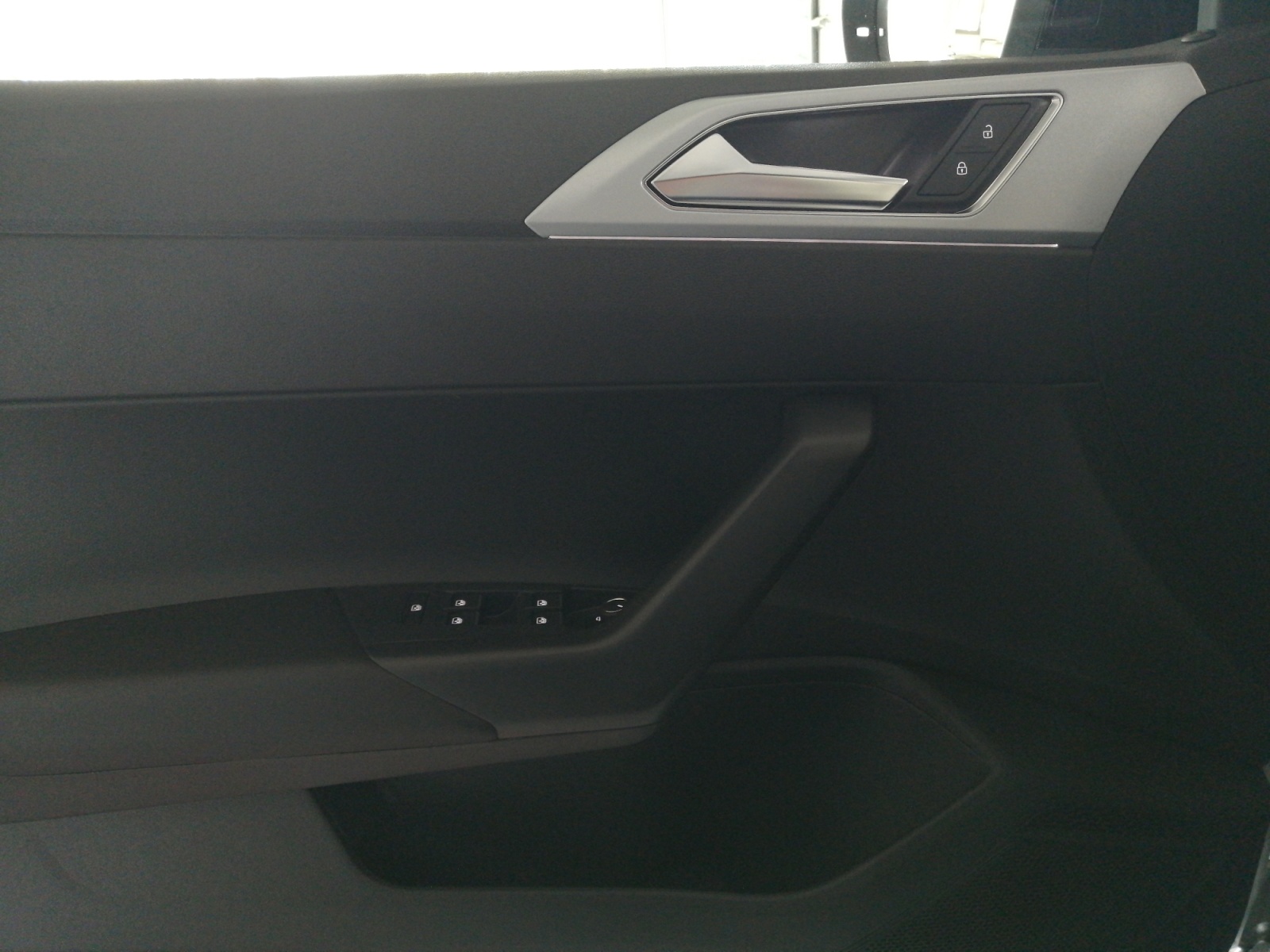 Taigo Life 1.0 l TSI DSG KAM ,Virtual,PDC,