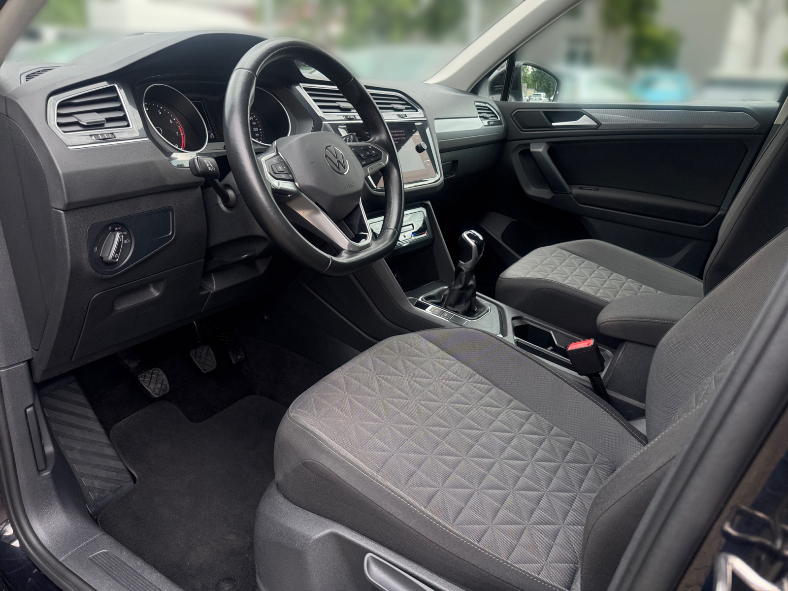 Tiguan Life 1.5TSI AHK PDC,ACC,LED,Navi,DynLicht
