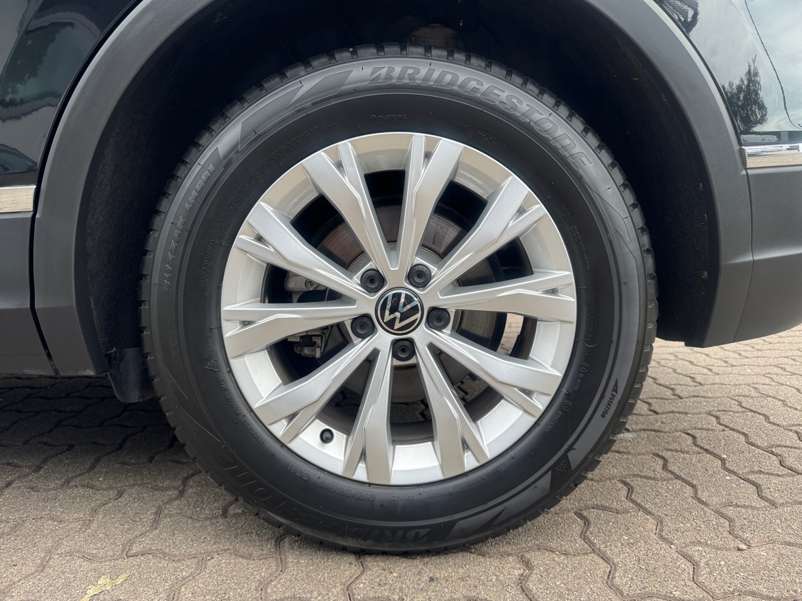 Tiguan Life 1.5TSI AHK PDC,ACC,LED,Navi,DynLicht
