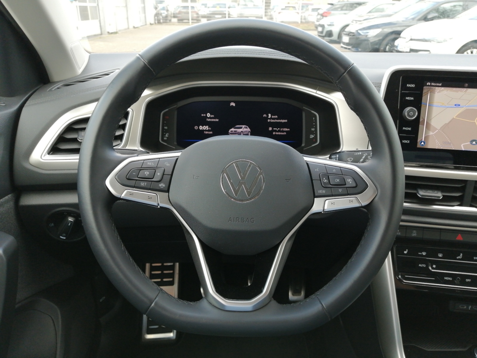 T-ROC MOVE T-ROC 2.0 Life DT085 TDIM6F ,PDC,AHK
