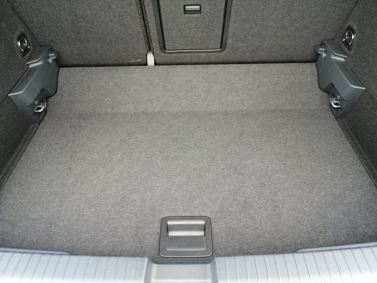 T-ROC MOVE T-ROC 2.0 Life DT085 TDIM6F ,PDC,AHK