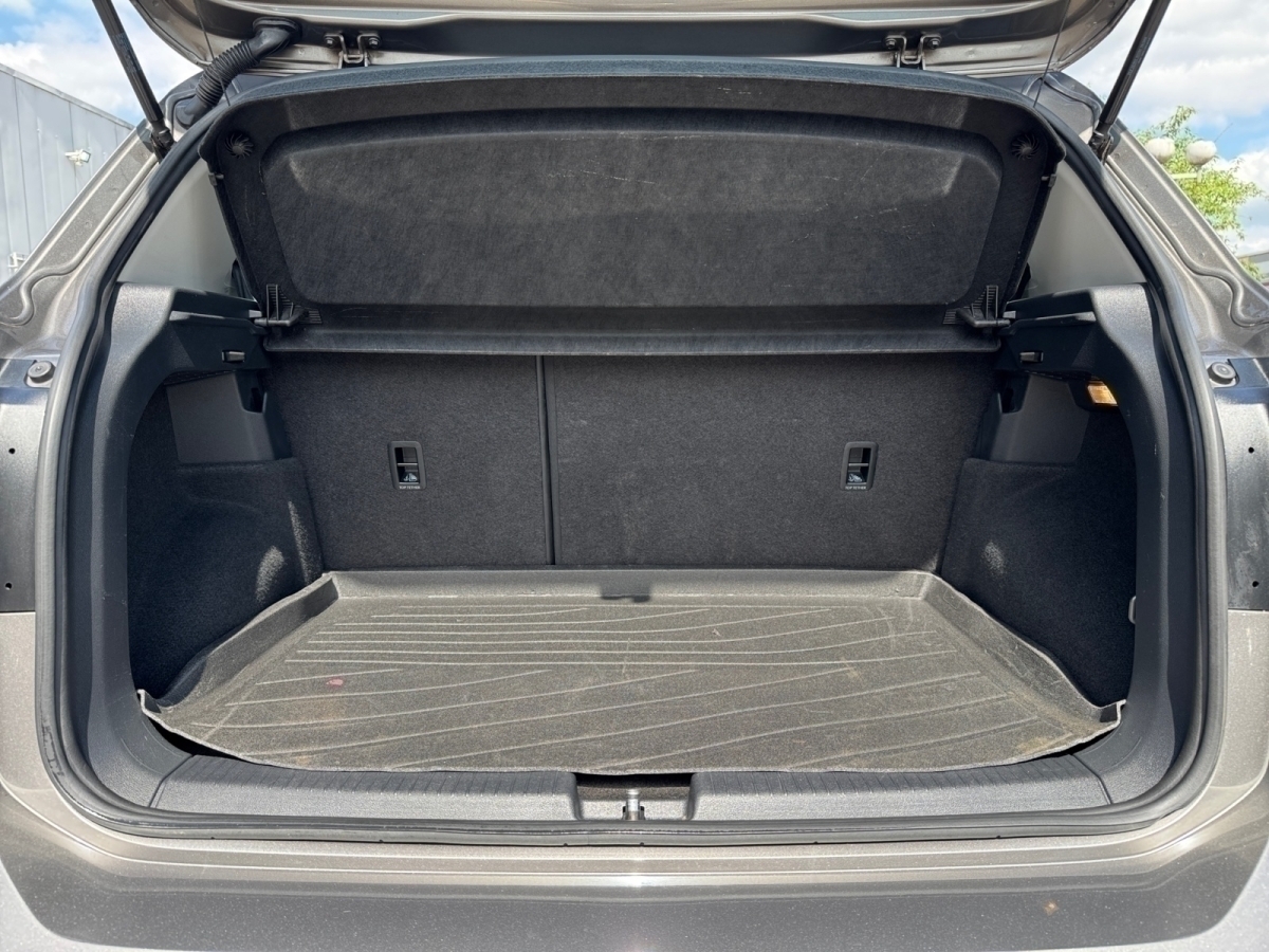 T-Cross Style 1.0 l TSI NAVI KAMERA LED ,PDC,LM