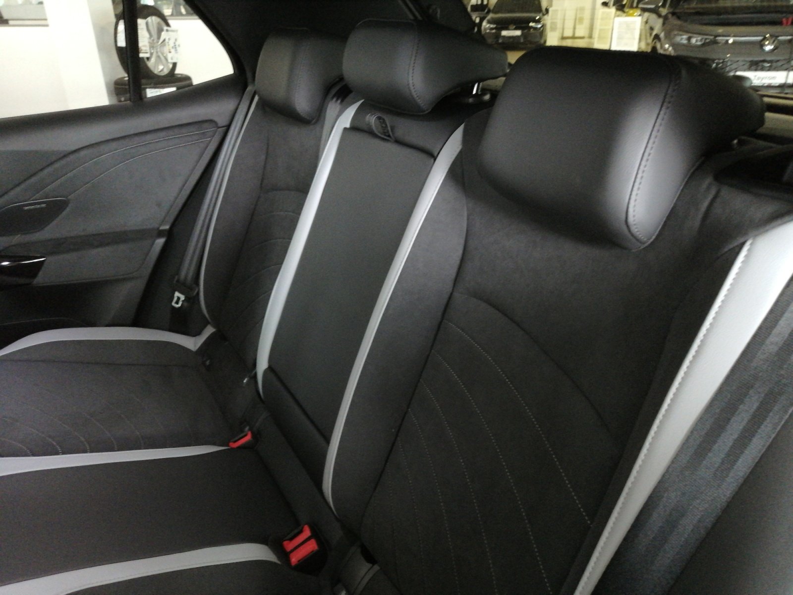 ID.3 Pro 59 kWh 360,HUD